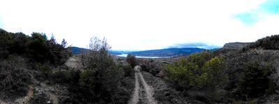 Per L Esquerra Arriba El Sender de Sant Joanet Per L Esquerra Arriba El Sender de Sant Joanet